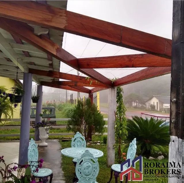 Pousada à venda no Tepequém | 11 apartamentos e casa de apoio