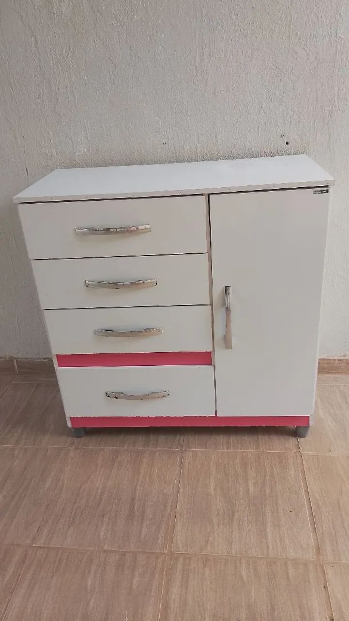 Cômoda no Valparaíso 