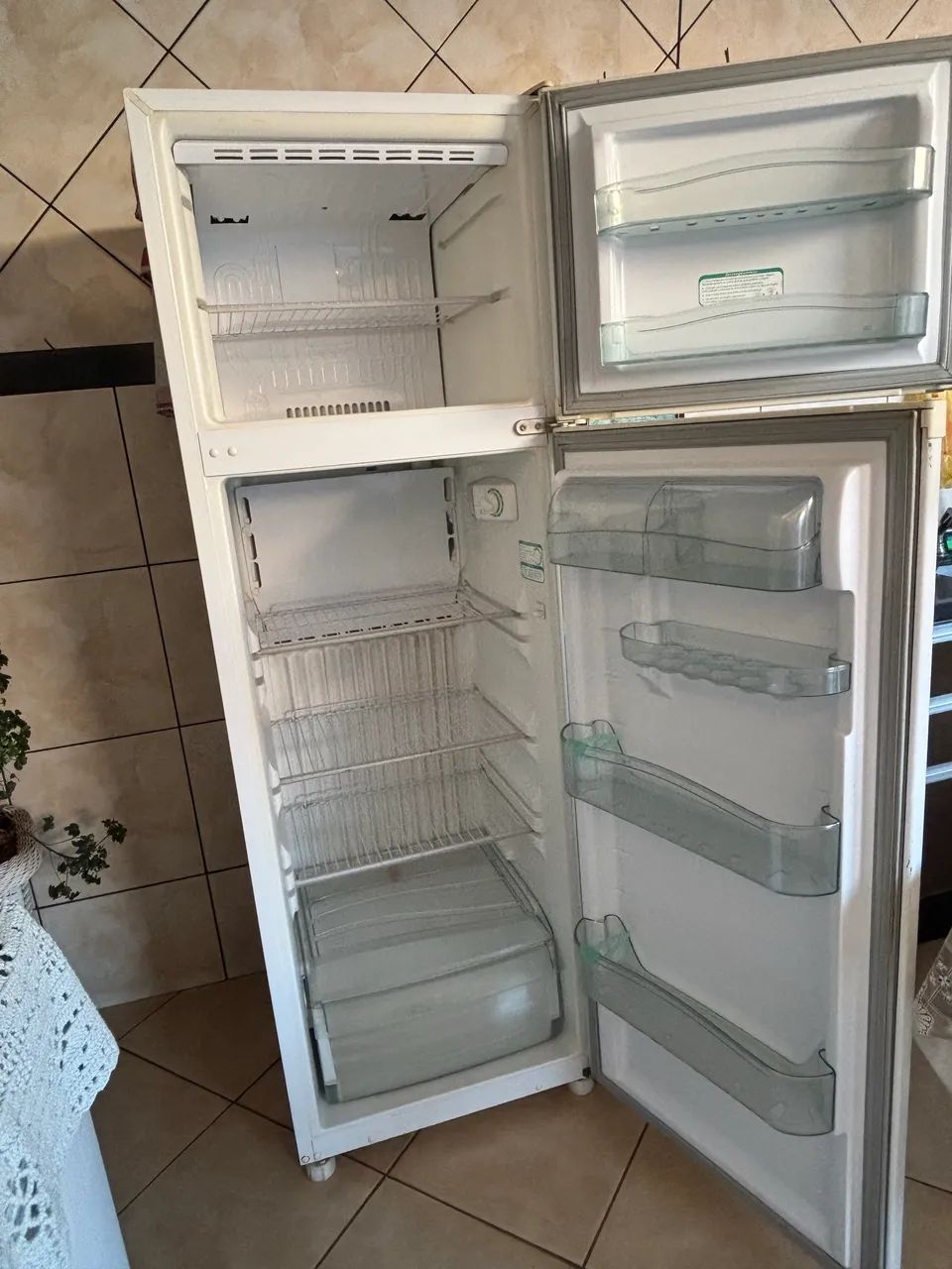 Geladeira Cônsul - Super Conservada  - Foto 2