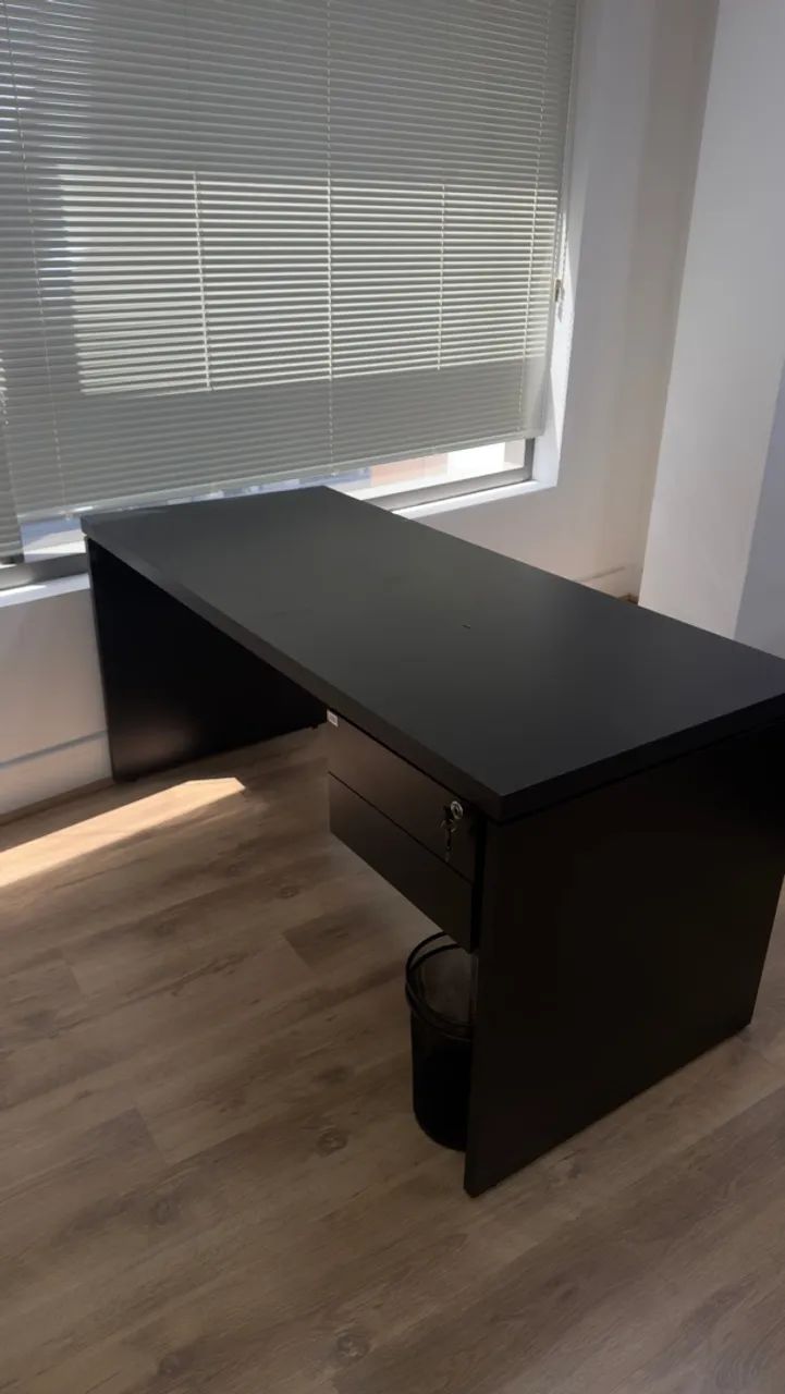 Vendo mesa escritório novíssima  - Foto 2
