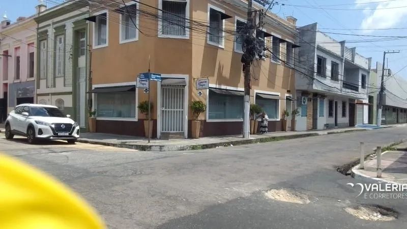 PONTO COMERCIAL NO REDUTO
