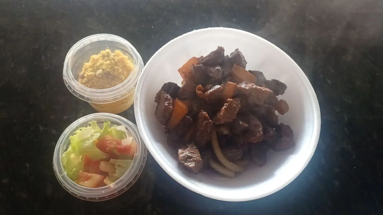 Atendente de salão e ifood