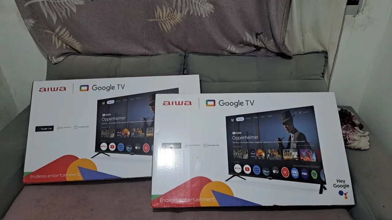TV 43 polegadas semi nova (com caixa)