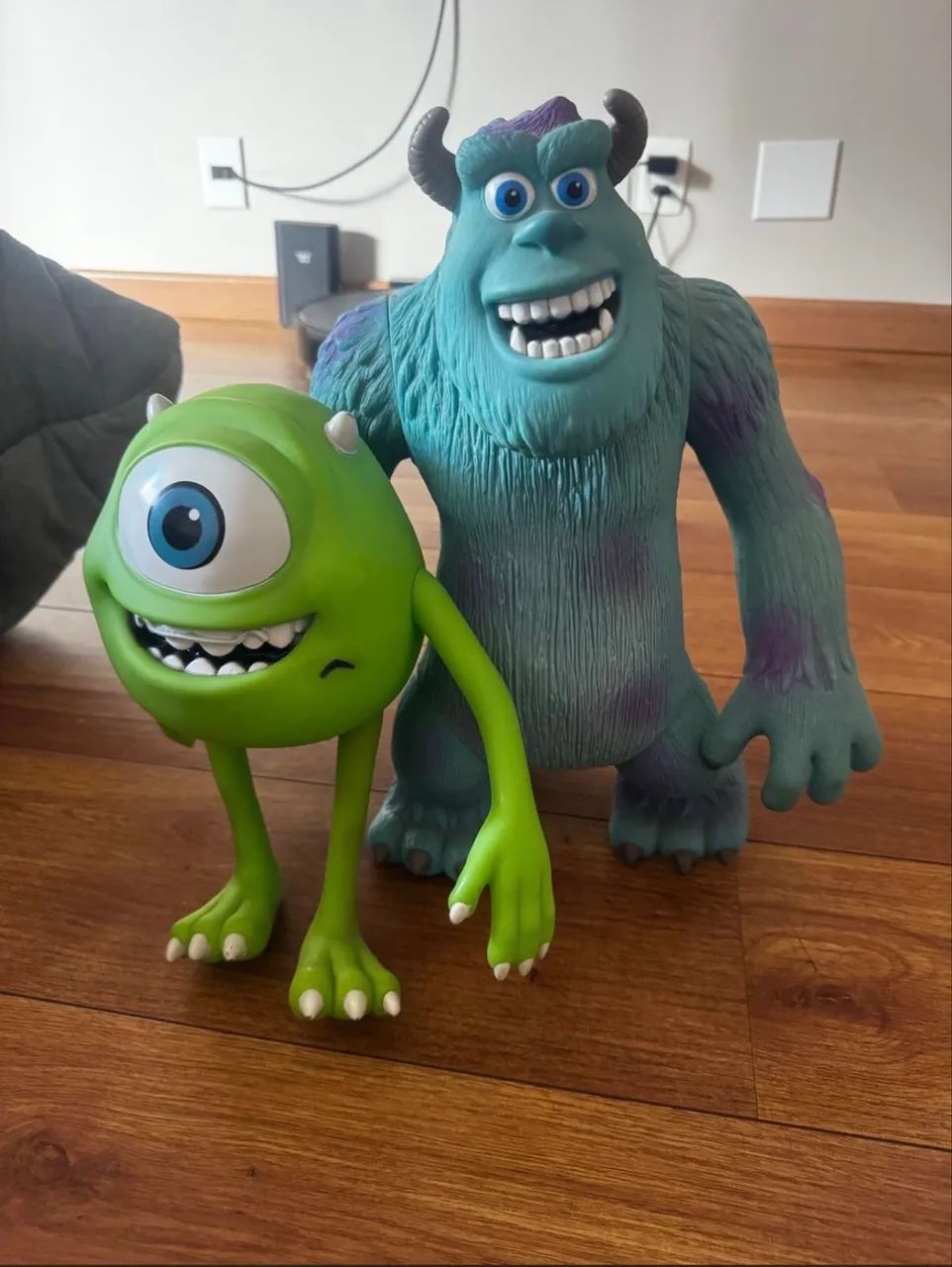 Montros SA Mike e Sulley