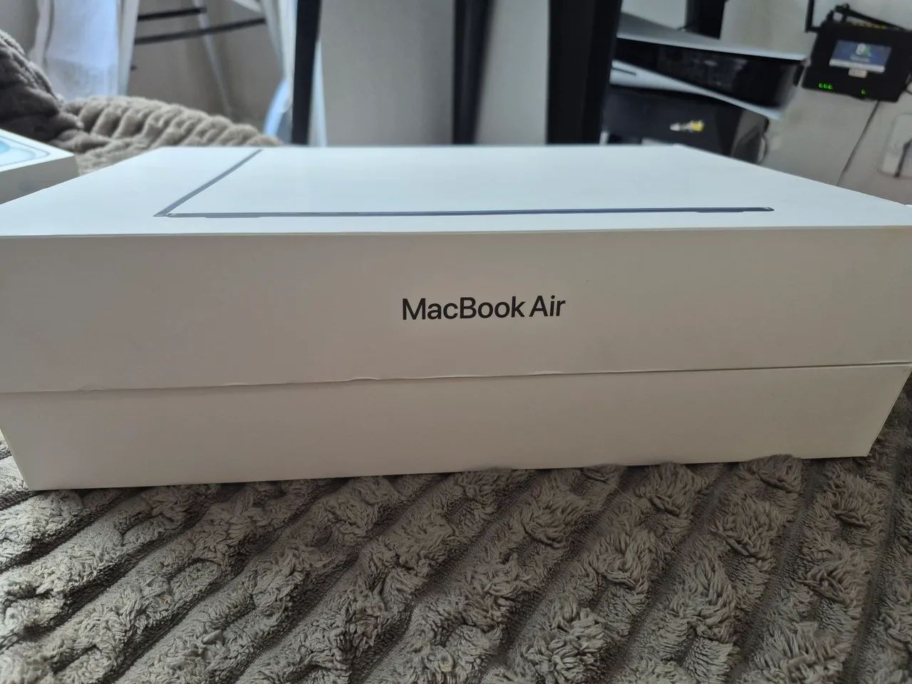 MacBook  M5 CHIP 16/512 GB