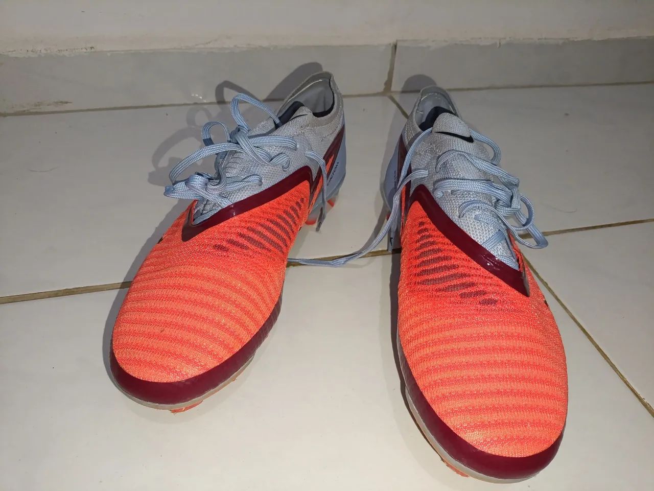 Chuteira de campo Nike Phantom - Foto 3