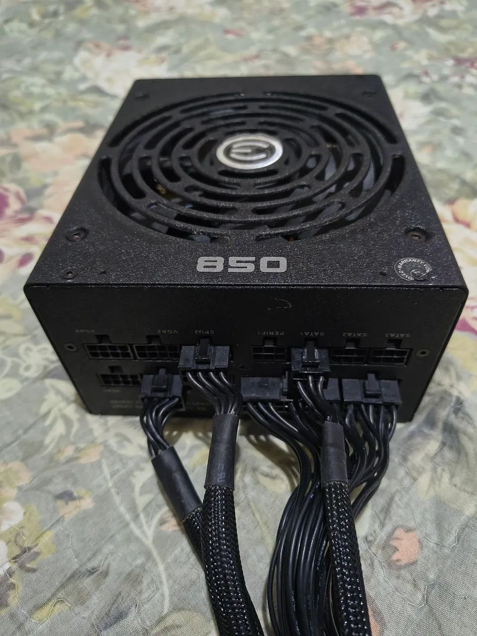 Fonte e evga 850w modular não sei se esta com defeito não testei  - Foto 5