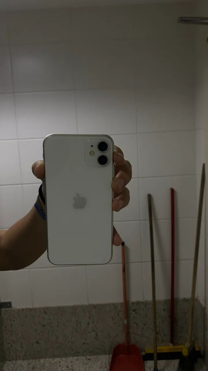 IPHONE 11 BRANCO 256MB
