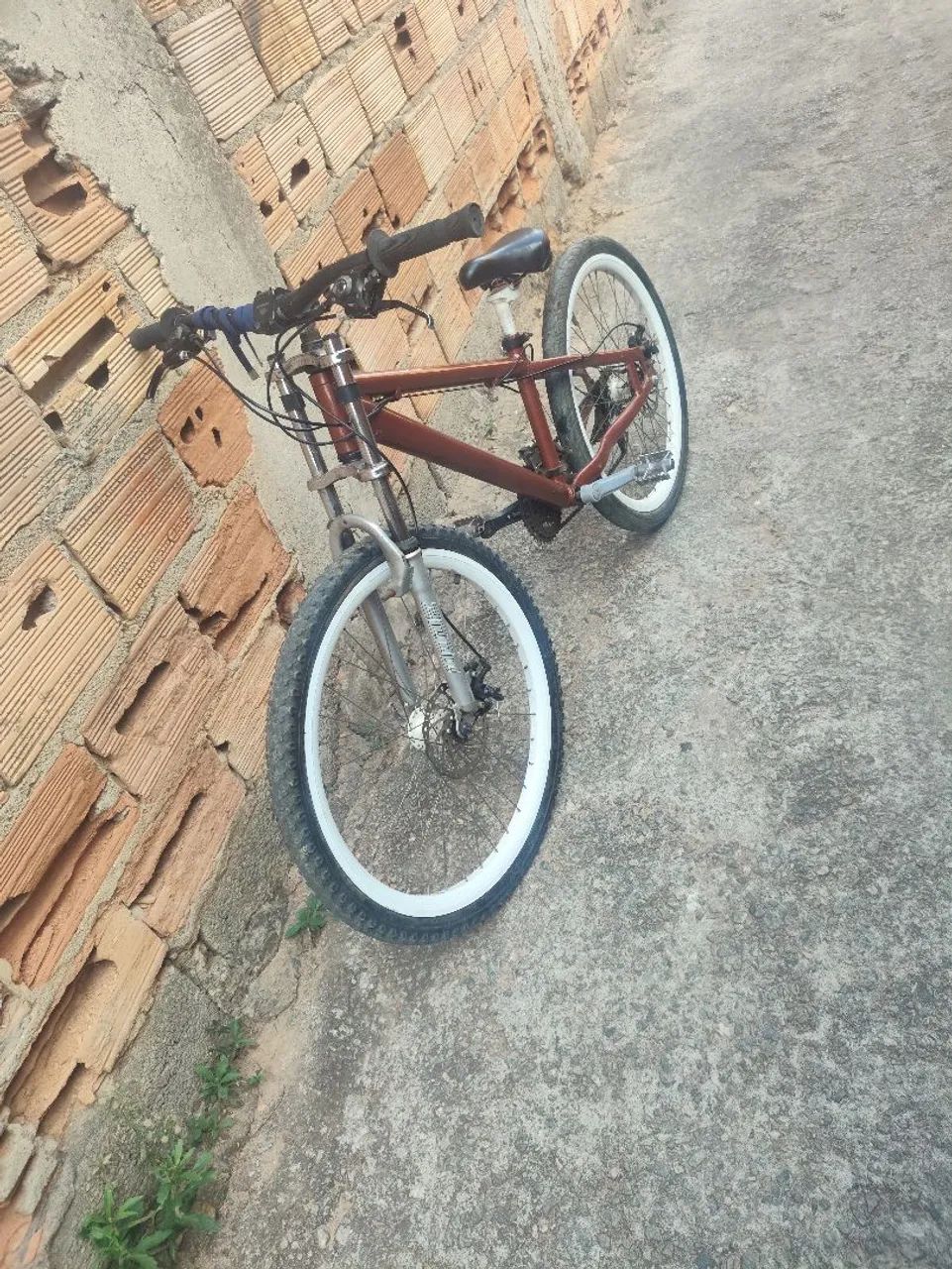 Bicicleta MTB Aro 26 com Freios a Disco // PRECO OTIMO CHAMA  - Foto 3