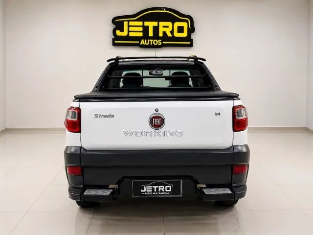 Fiat Strada Working Hard 1.4 Fire Flex 8V CD 2017 - Foto 4