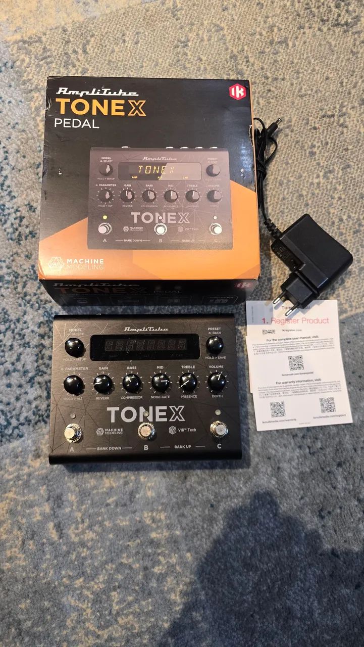 Pedal Tonex Amplitube - Instrumentos musicais - Setor Habitacional