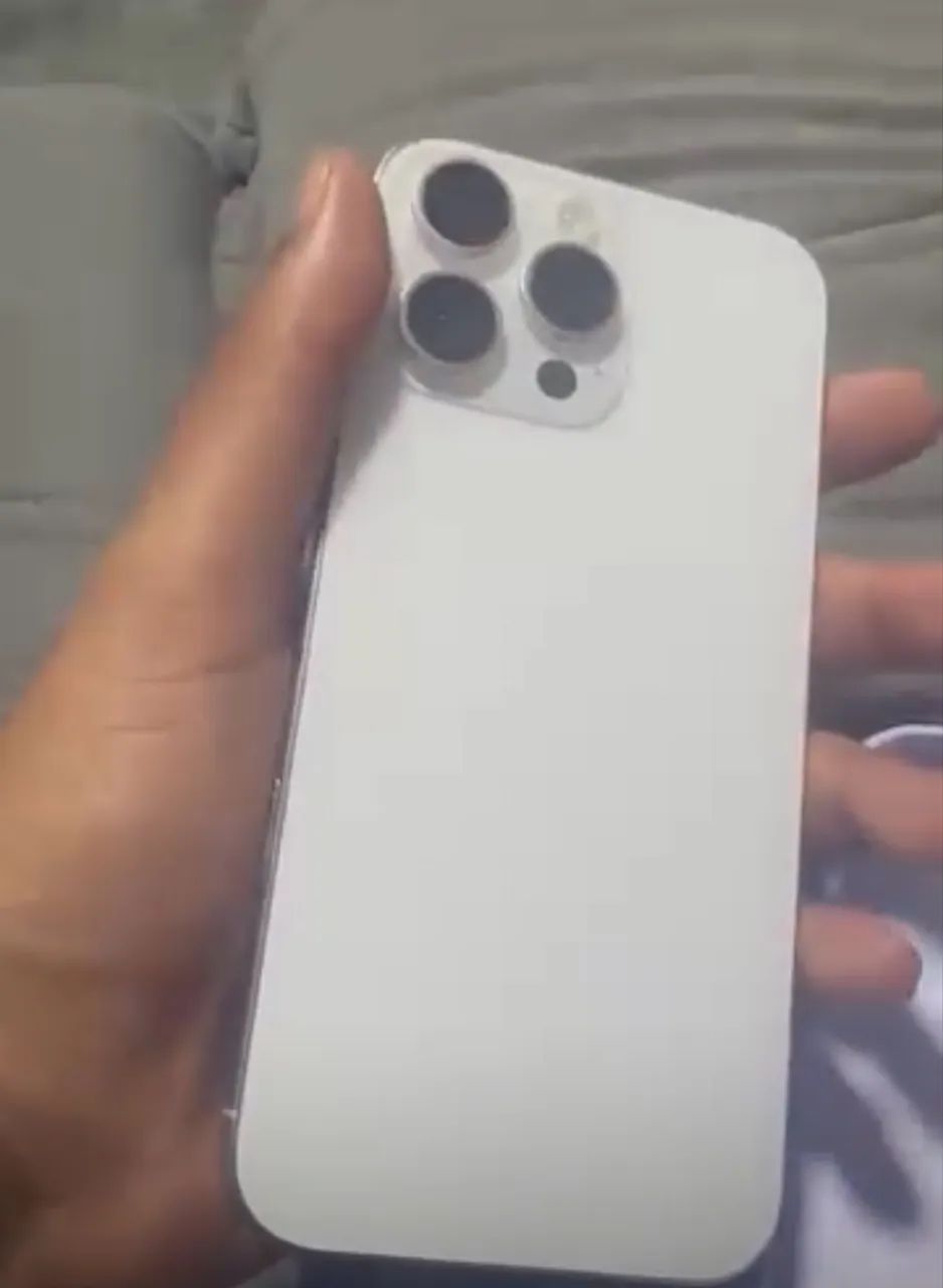 Vendo 16 pro max  512gb  chip físico ,Face ID não funciona 
