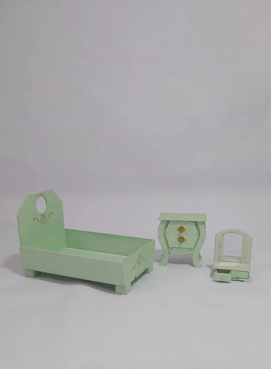 Conjunto de móveis infantis em miniatura - brinquedo ou item para ensaio fotográfico