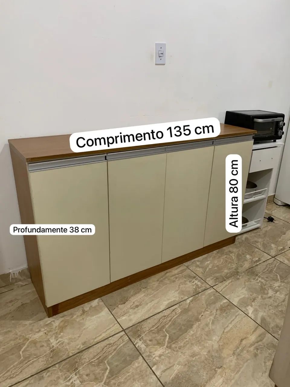 Mesa e balcão 