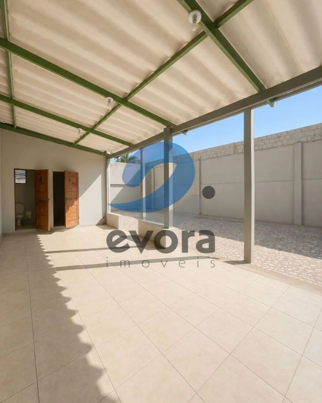 EVORA ALUGA PONTO COMERCIAL 