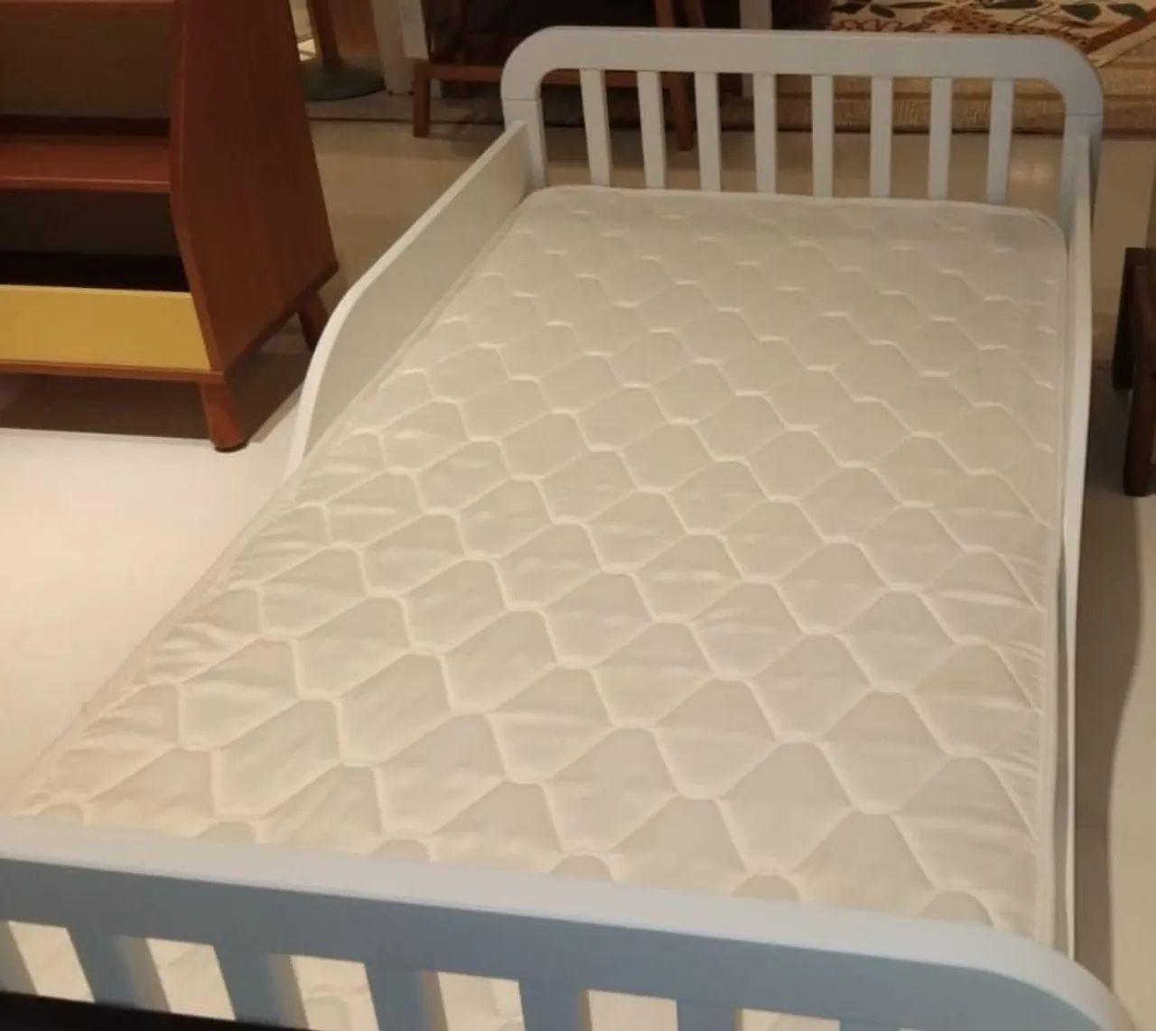 Cama infantil da Tok Stok com colchão  - Foto 2