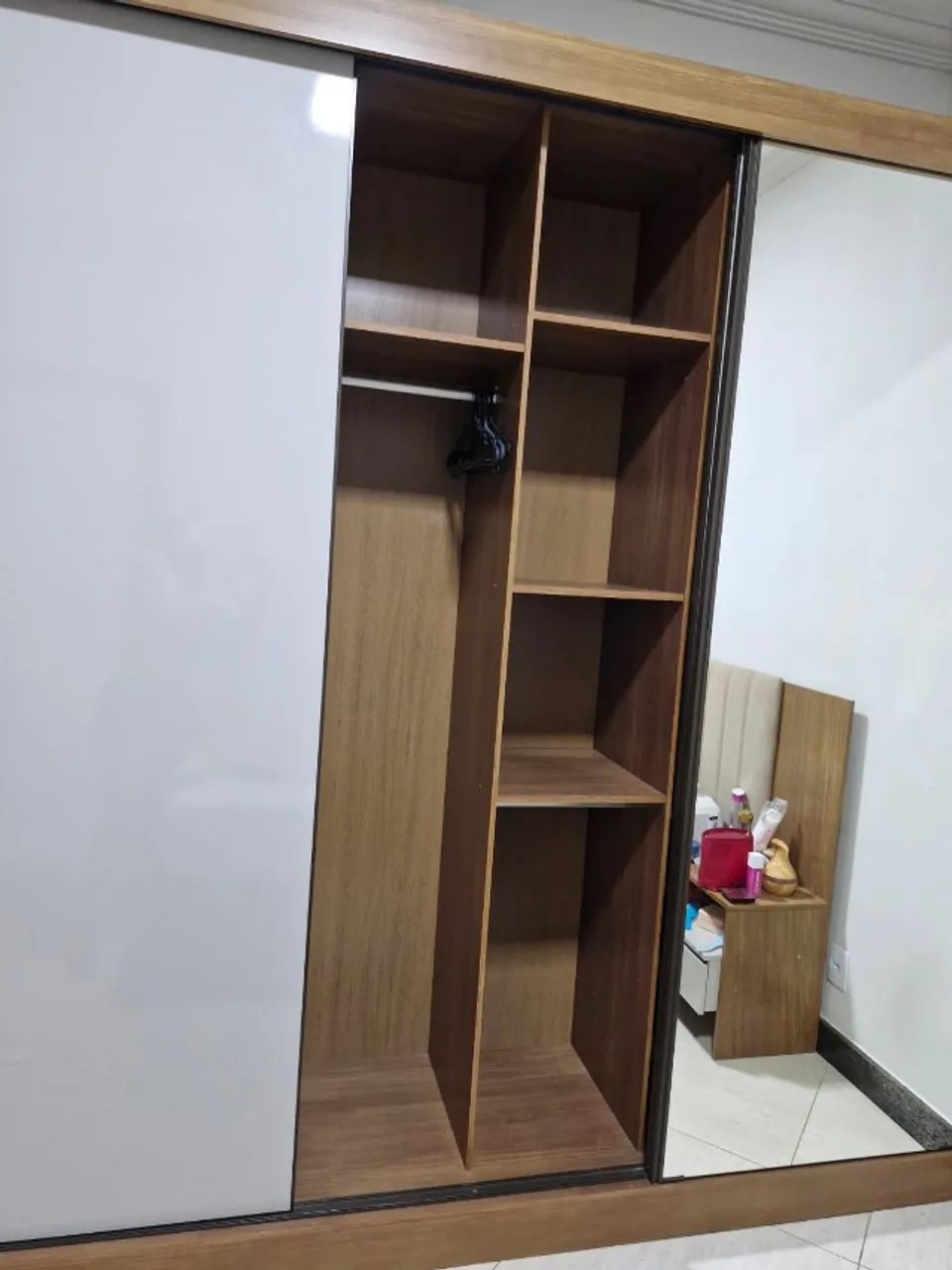 Guarda Roupa de Casal Seminovo - Foto 3