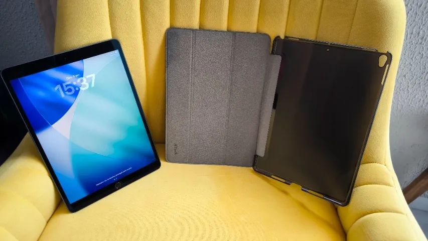 iPad Air 3 2019 64gb + Apple Pencil + Carregador + Capa - Tablets