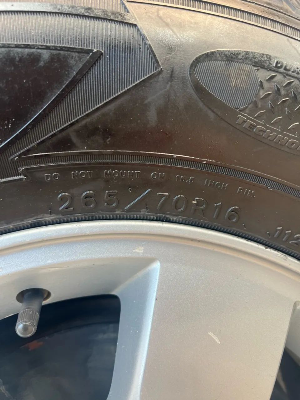 Pneus Goodyear 265/70/16 - Foto 2