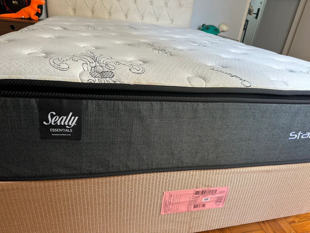 Cama Box casal 1,38 com base colchão de 33 de intensidade e cabeceira 
