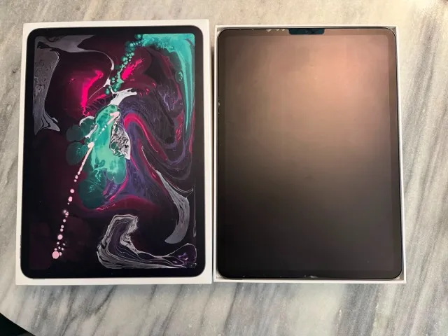 iPad Pro (10.5インチ) 256GB + Apple Pencil iPad Pro 10,5? 256gb + Apple Pencil - Tablets e E-Readers - Capão