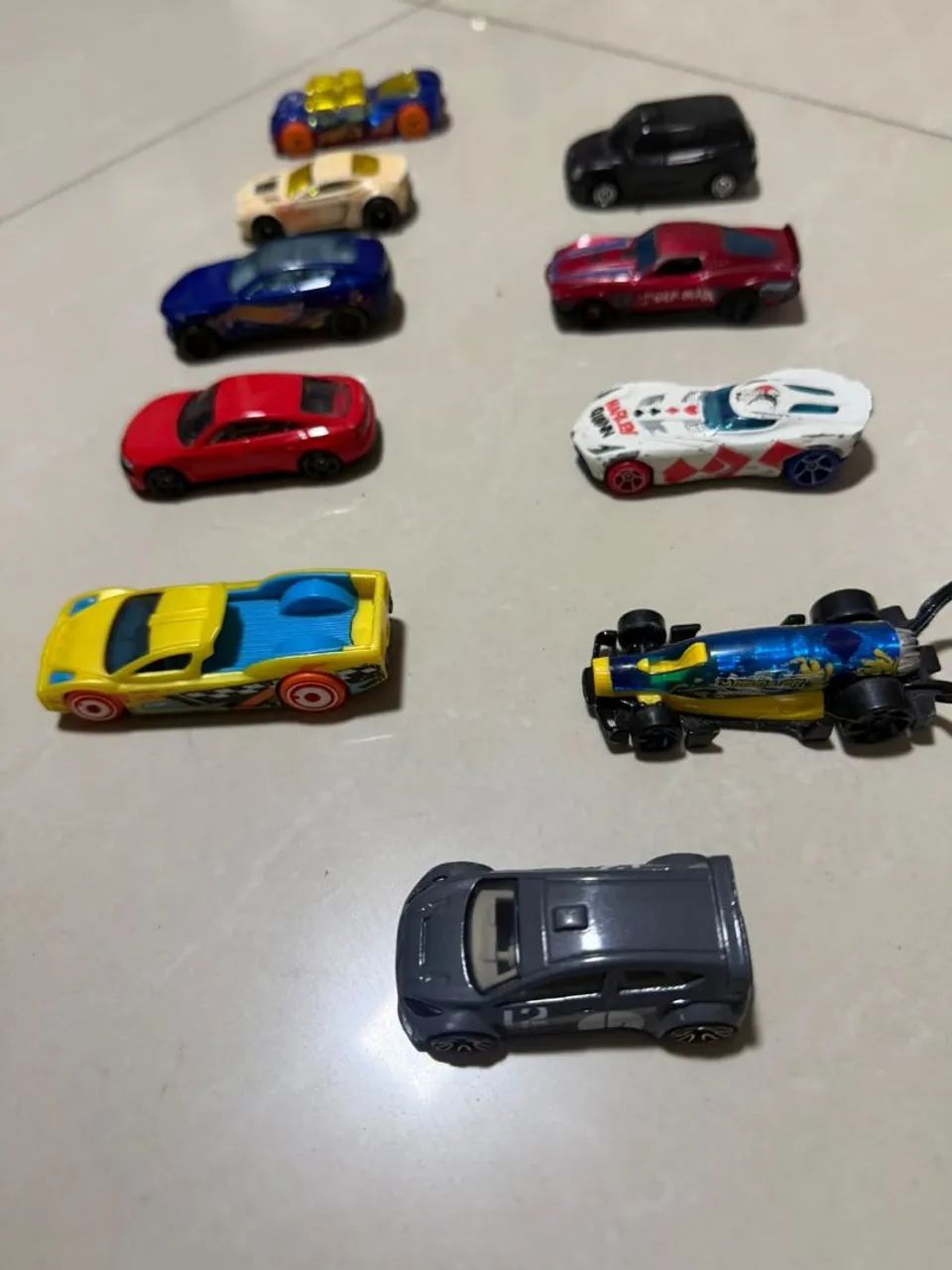 LOTE COM 10 CARRINHOS HOTWELLS  - Foto 2