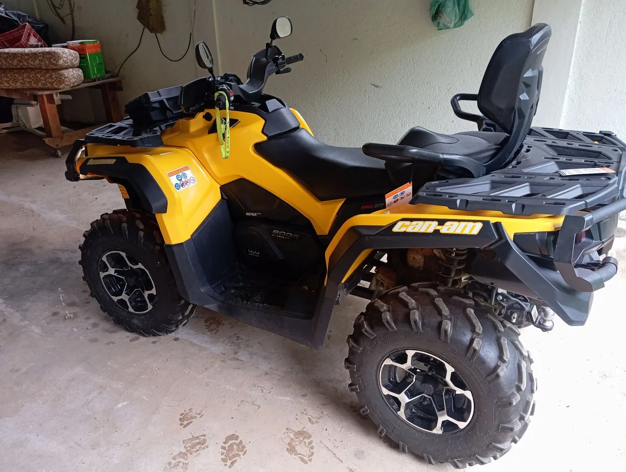 Motos BRP Can-Am Defender 800 MAX DPS 4X4 (utv) no Brasil