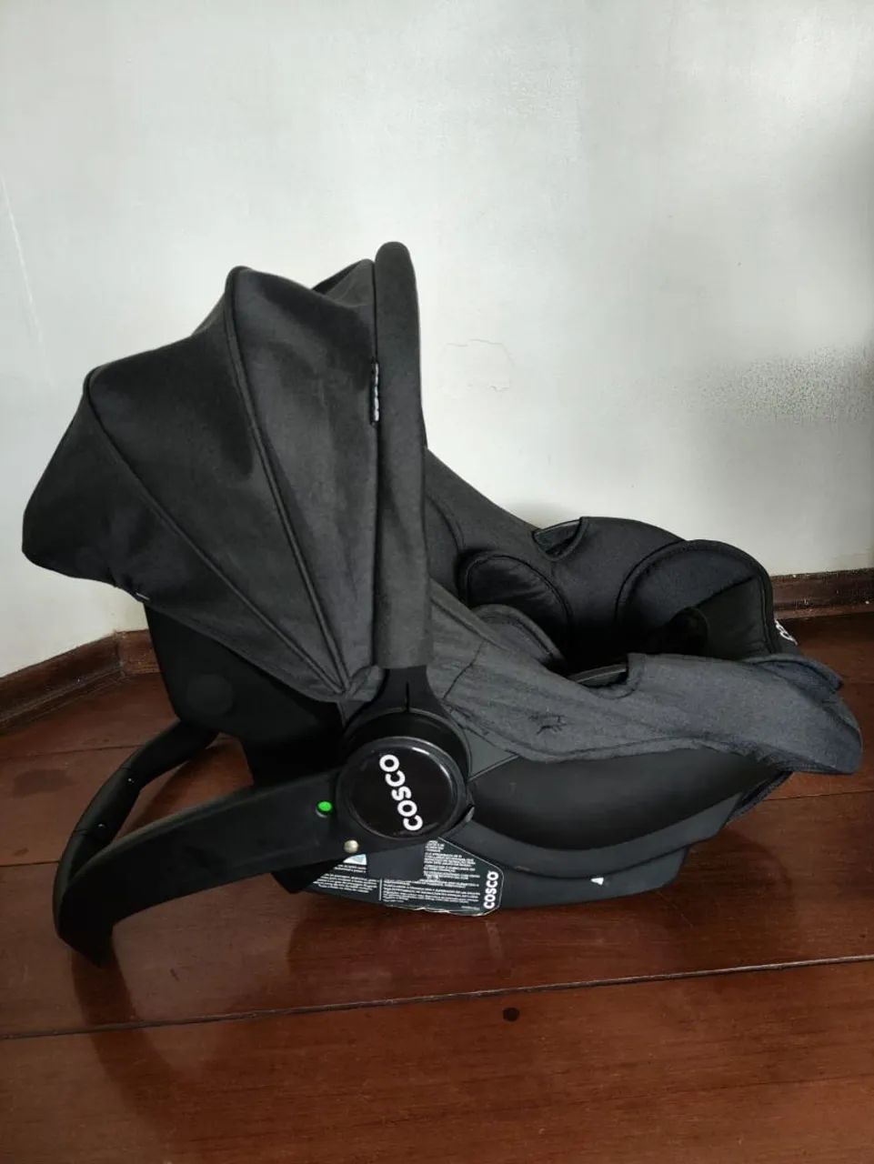 Carrinho de bebê com Bebê Conforto. - Foto 4