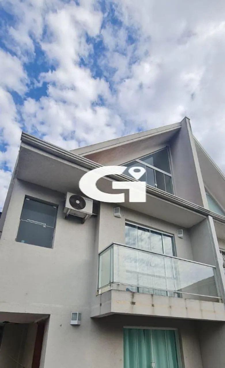 Excelente Triplex no Coração do Hauer