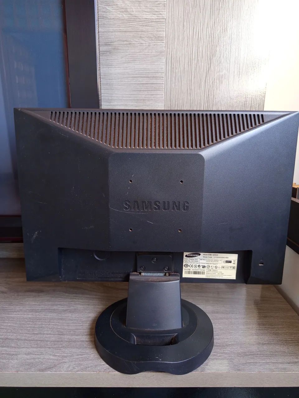 Monitor LCD Samsung 19 Polegadas - Ideal para PC ou Câmeras - Foto 2