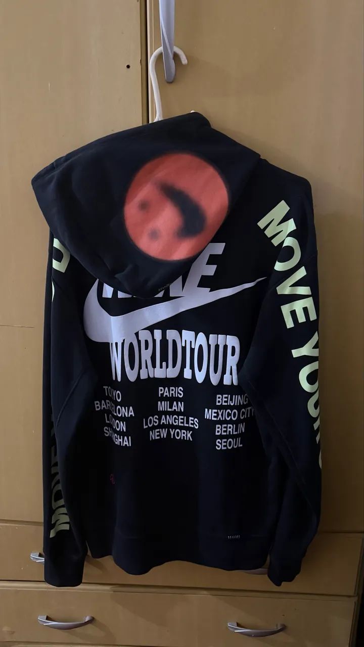 Blusa Nike World Tour 