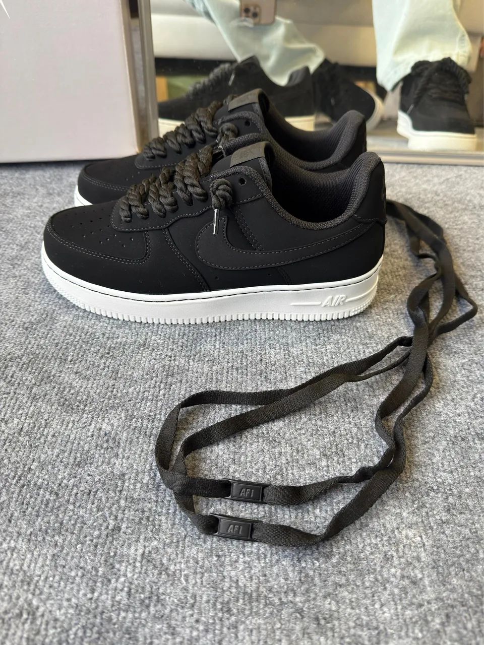 Tênis Nike Air Force Nobuck - Foto 2