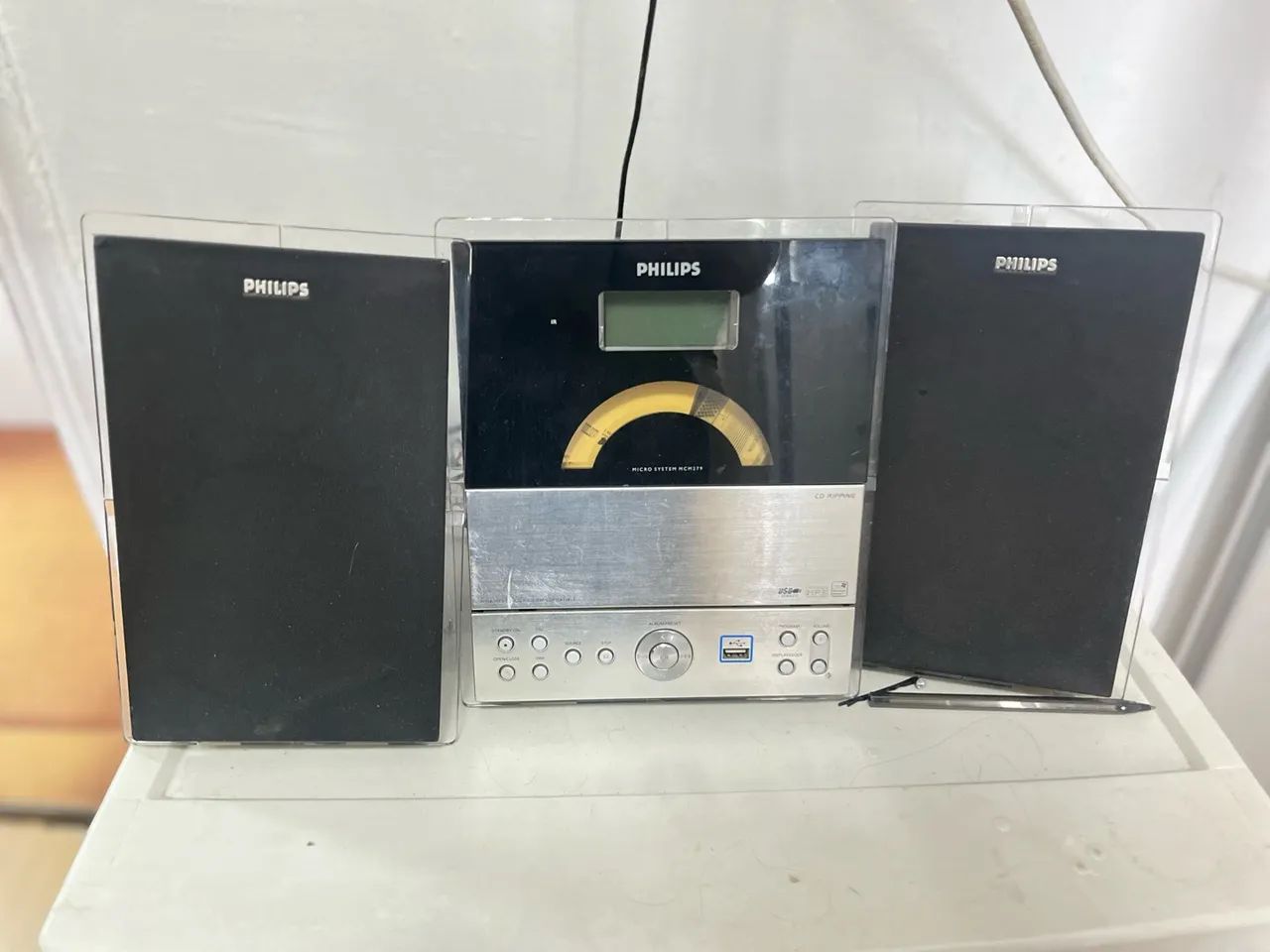 Mini System Philips com 2 Caixas de Som