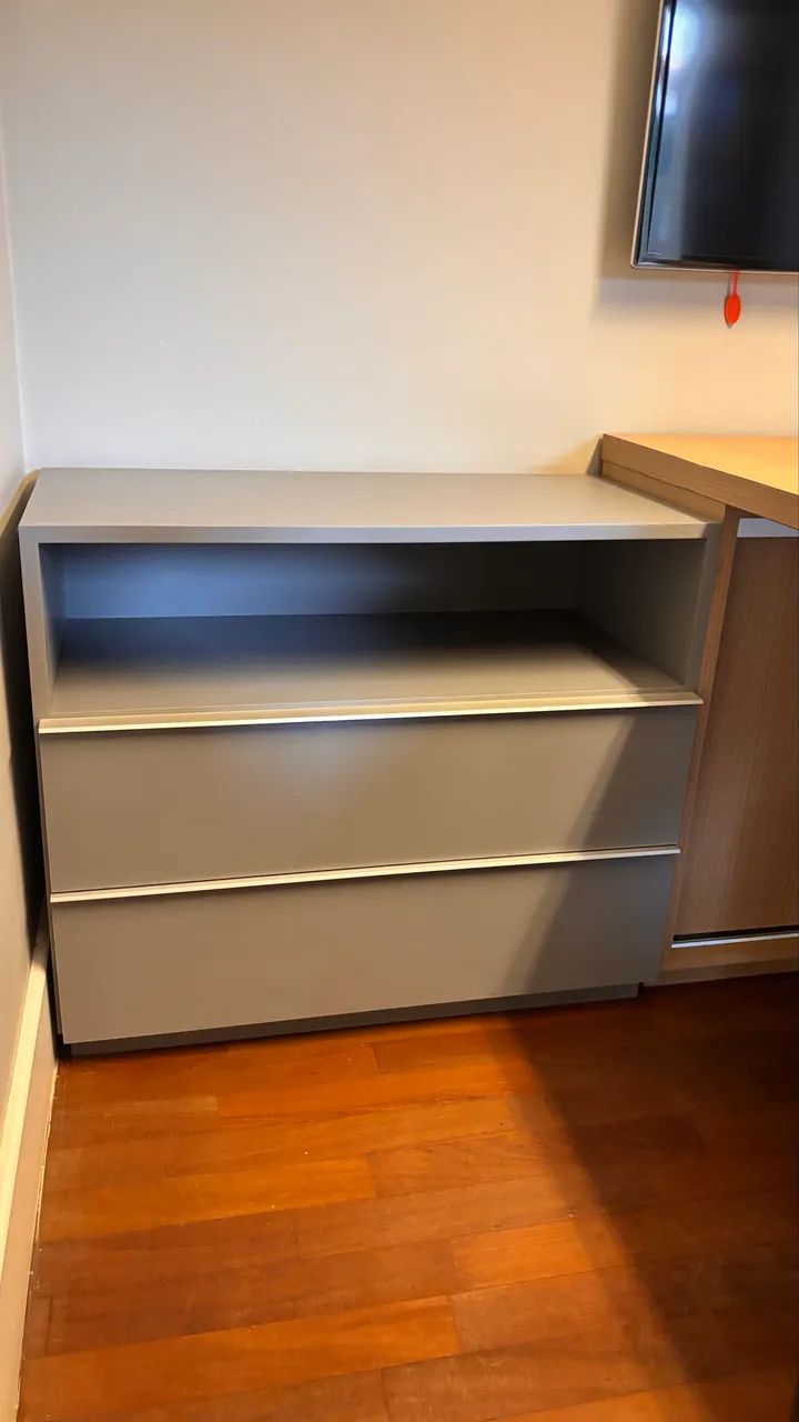 Mesa de escritório com gaveteiro incluso - Foto 3