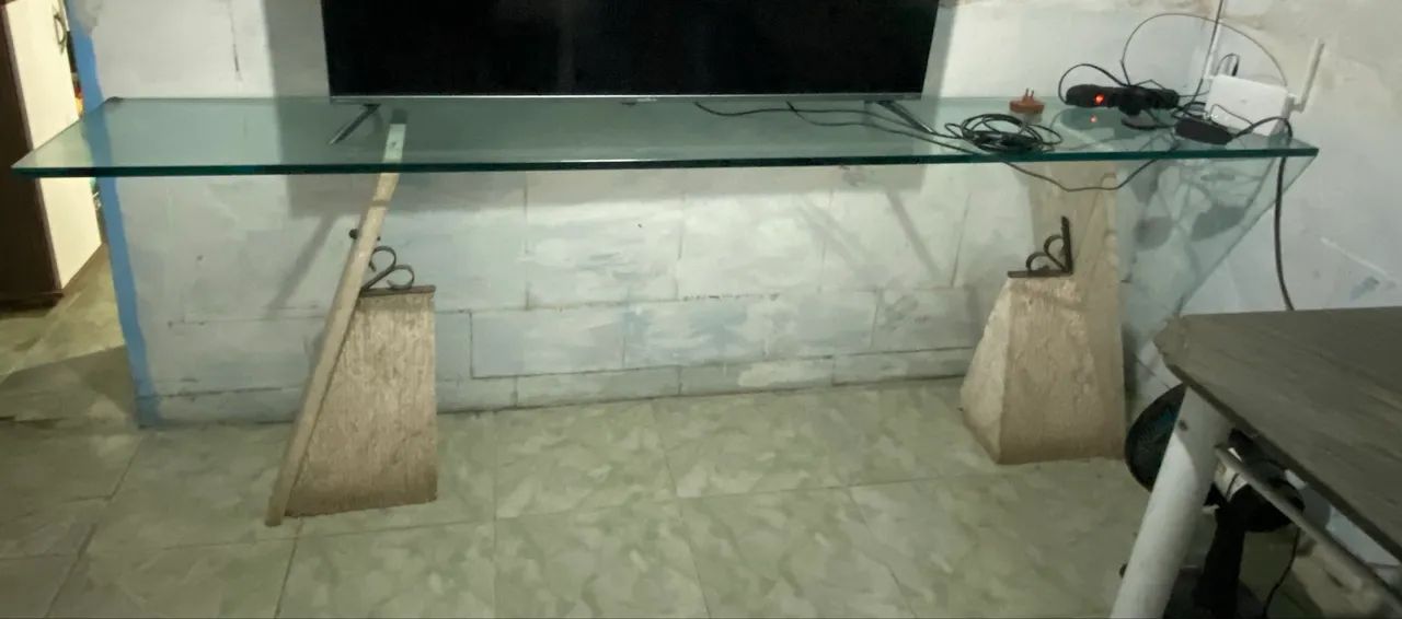 Mesa Aparador com Tampo de Vidro - Grande - Foto 4