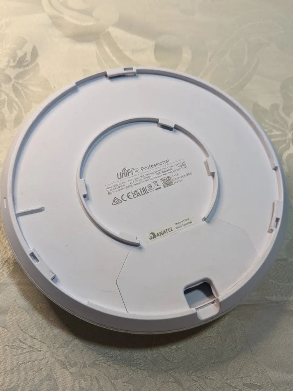  Access Point Ubiquiti UniFi U6-Pro Branco (Wi-Fi 6) - Foto 2