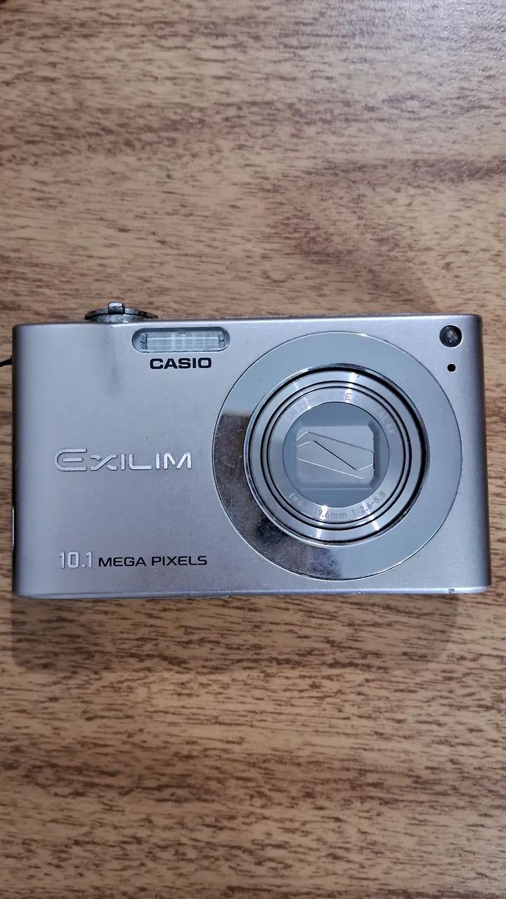 Câmera fotográfica Casio