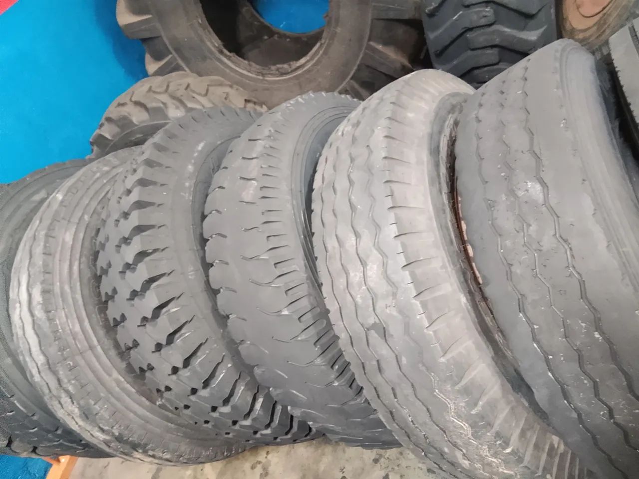 PNEUS 1000-20 BOM 