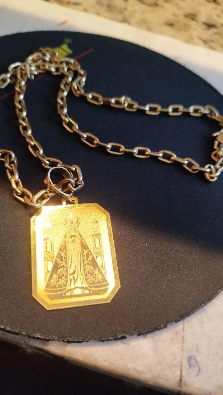 Corrente banhada com pingente nossa senhora. - Foto 2