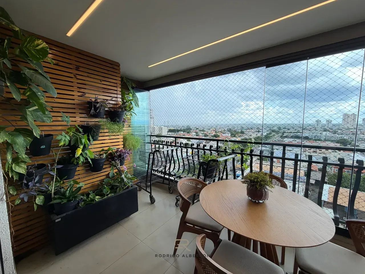 Apartamento com 148m², 3 quartos, andar alto, Mobiliado e Decorado. - Foto 4