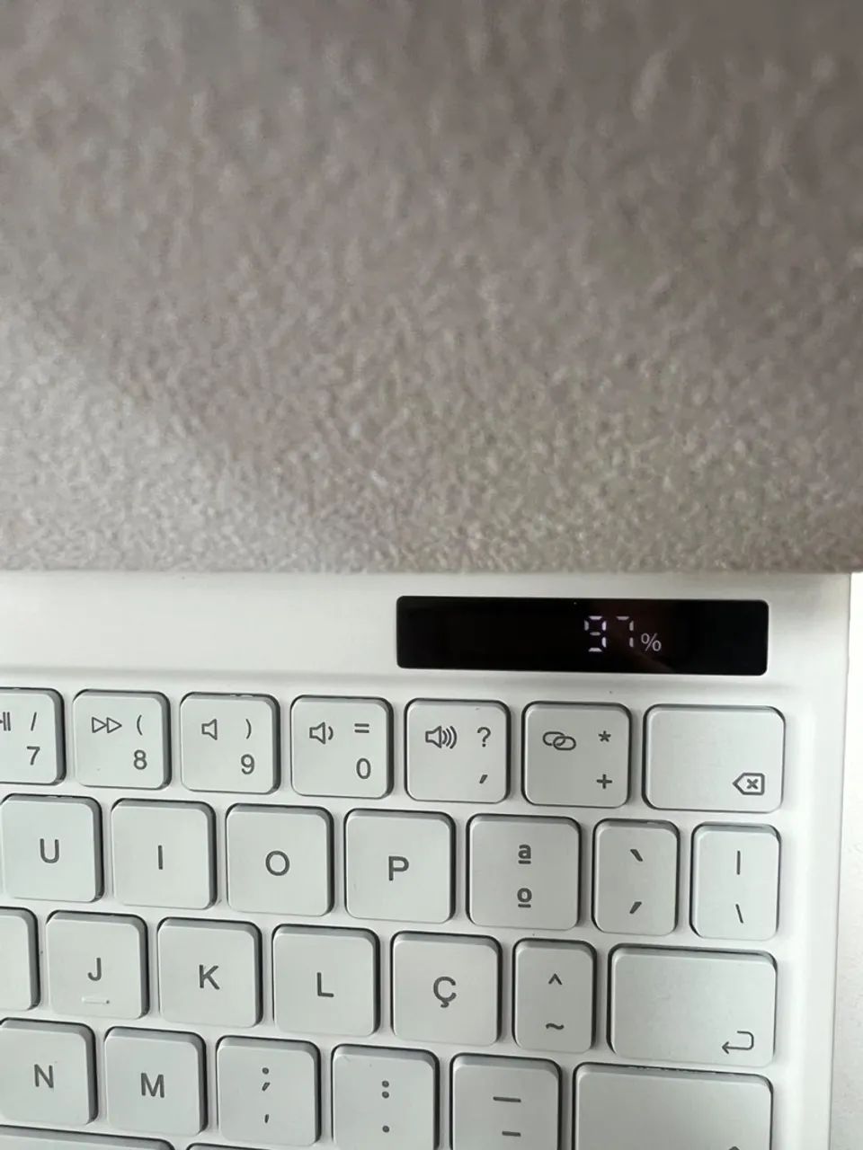 Magic Keyboard Folio para iPad (10.ª Geração) - Apple - Original com Caixa - Foto 4