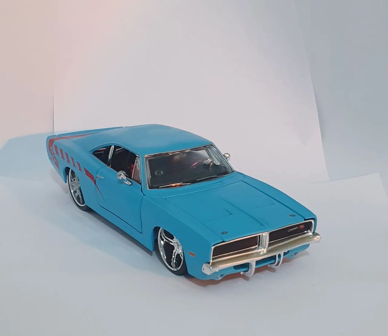 Miniatura 1:24