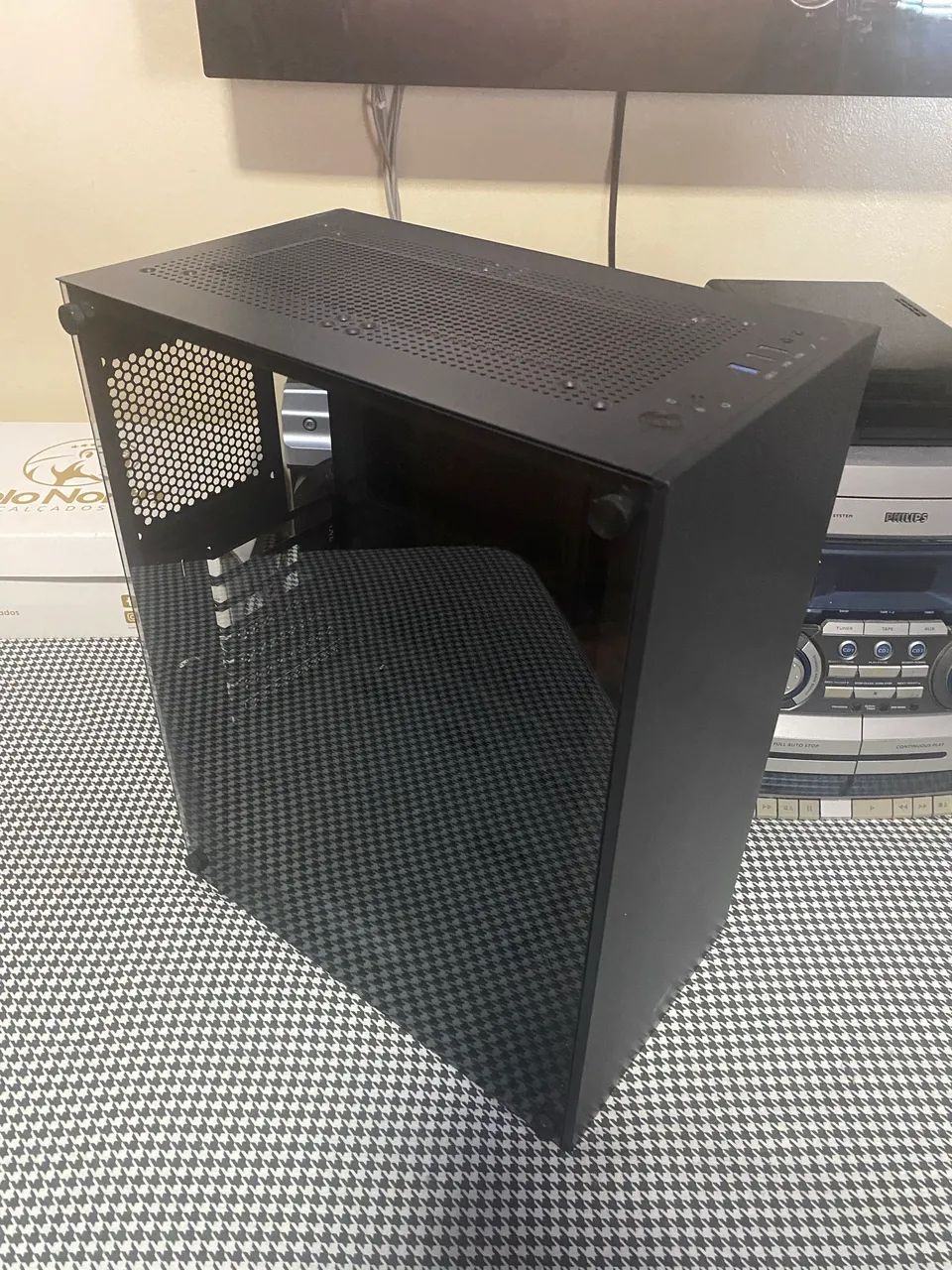 Gabinete gamer aigo