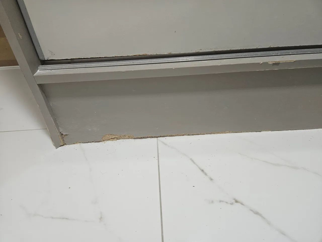 Guarda-Roupa usado com porta de correr  - Foto 5