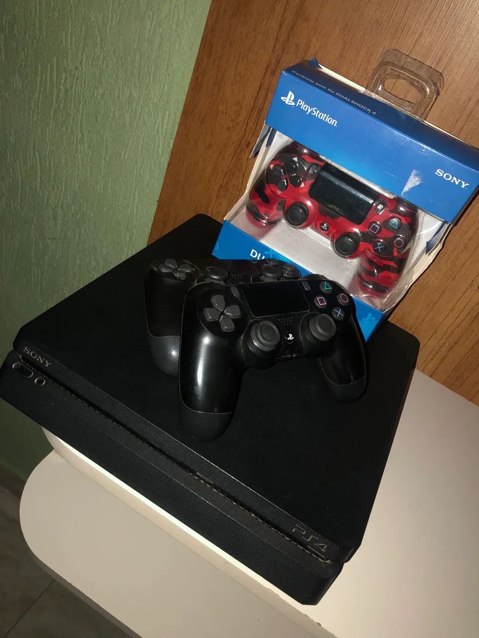 Ps4 conservado com 3 controles  - Foto 4