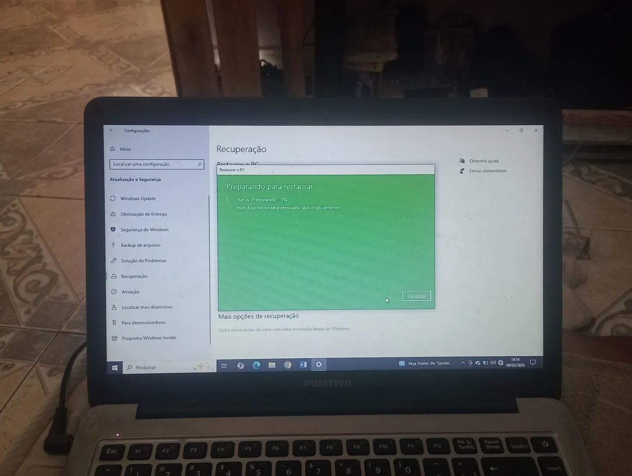 NOTEBOOK COM DEFEITO 