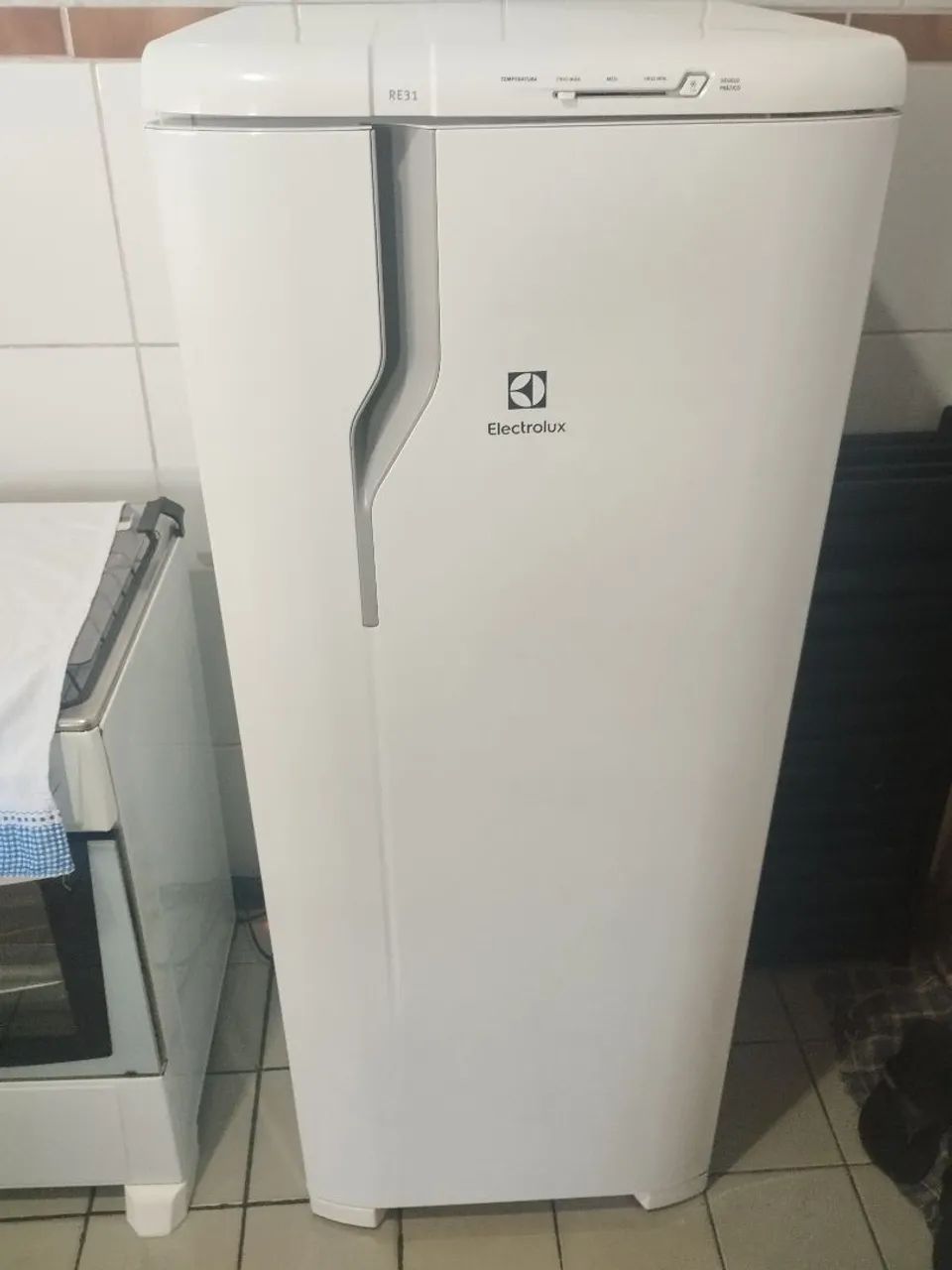 Geladeira Electrolux RE 31