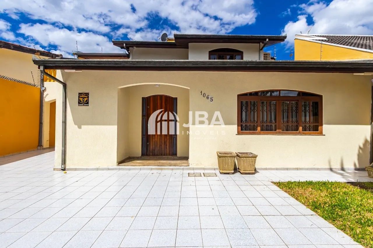 CASA COM 4 QUARTOS, ESPAÇOSA NO HAUER - Foto 2