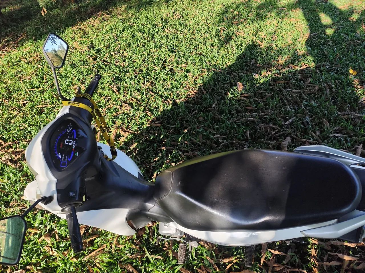 Moto Aveloz 