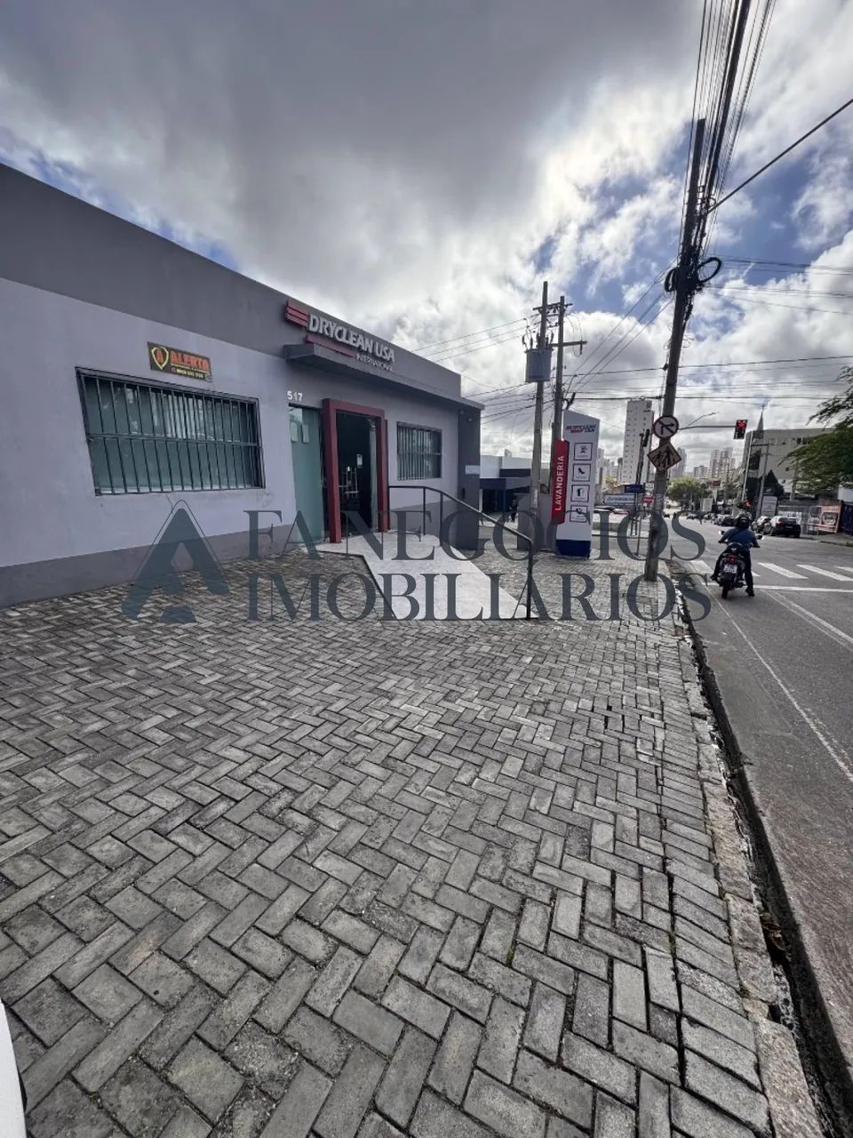 Ponto comercial em área nobre: estacionamento na rua principal - Foto 3